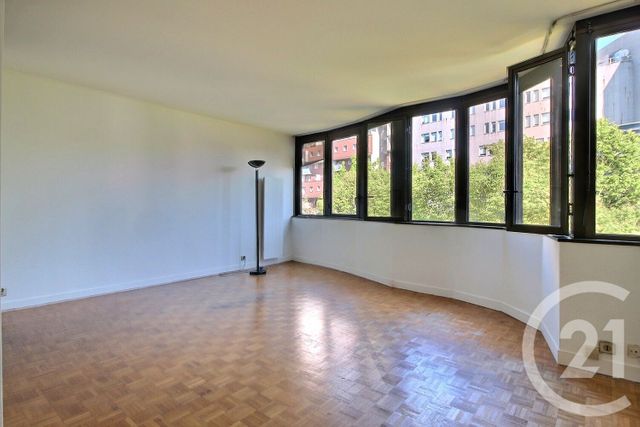 Appartement F3 à vendre - 3 pièces - 70.45 m2 - PANTIN - 93 - ILE-DE-FRANCE - Century 21 Ricard Immobilier