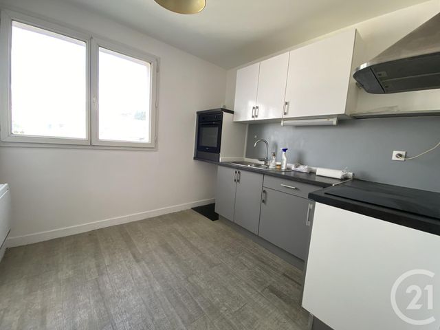 Appartement F1 à louer - 1 pièce - 33.46 m2 - LIVRY GARGAN - 93 - ILE-DE-FRANCE - Century 21 Ricard Immobilier