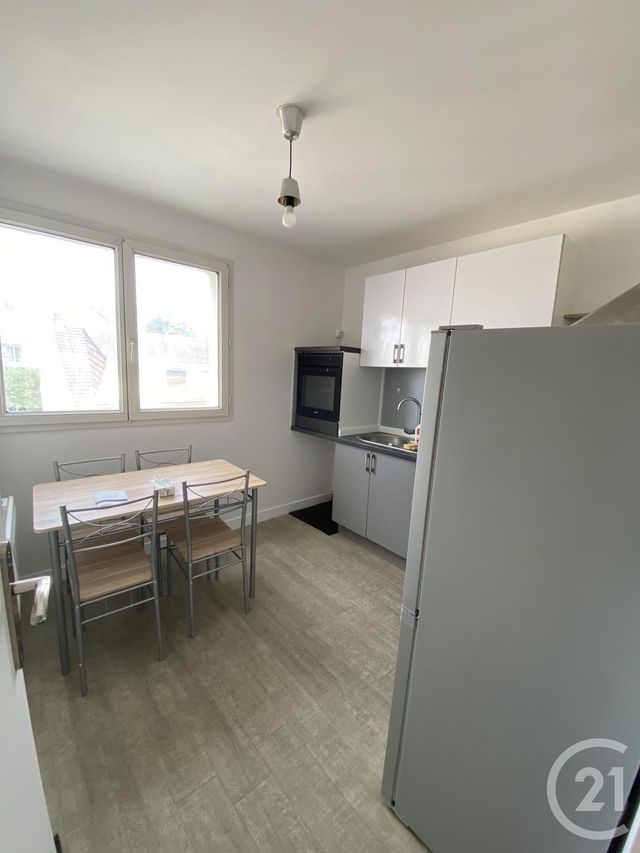 Appartement F1 à louer - 1 pièce - 33.46 m2 - LIVRY GARGAN - 93 - ILE-DE-FRANCE - Century 21 Ricard Immobilier