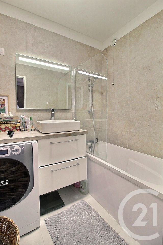 Appartement F3 à vendre - 3 pièces - 61.0 m2 - PANTIN - 93 - ILE-DE-FRANCE - Century 21 Ricard Immobilier