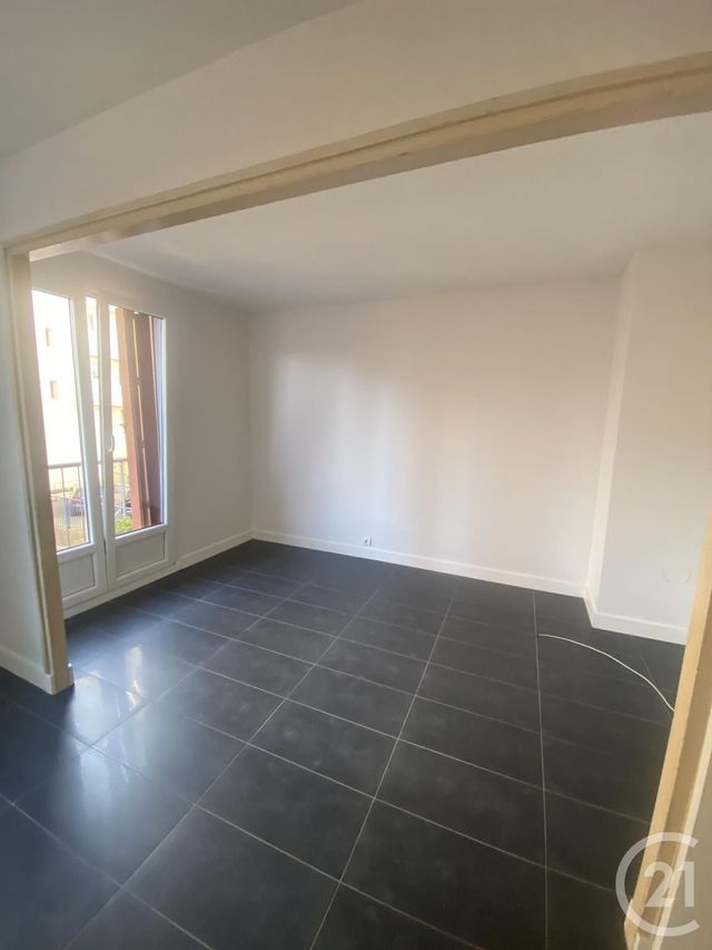 Appartement F3 à louer - 3 pièces - 44.43 m2 - ROSNY SOUS BOIS - 93 - ILE-DE-FRANCE - Century 21 Ricard Immobilier